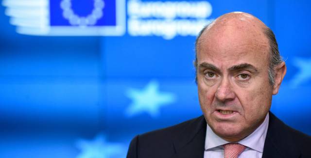 Luis de Guindos responde a los medios tras su elección como vicepresidente del Banco Central Europeo (BCE).