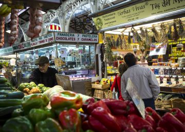 Los españoles compran más productos frescos, más caros y cada vez más, en el ‘súper’