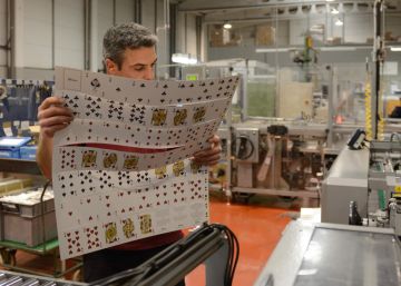 Las históricas cartas de Naipes Fournier buscan nuevo dueño