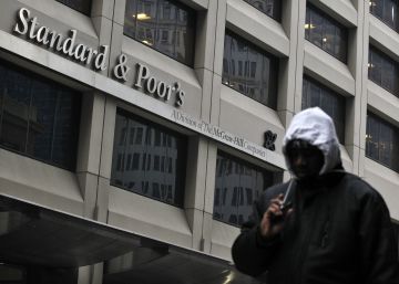 S&P sube el rating de España pese al bloqueo político