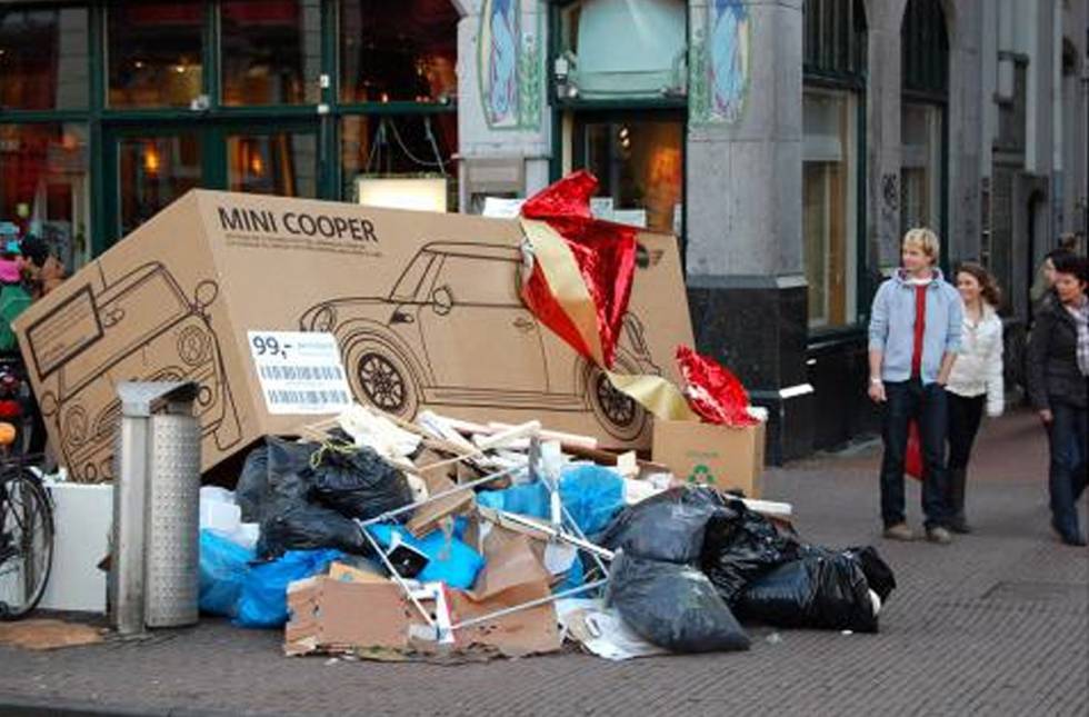 La publicidad se ha escapado y anda suelta por la ciudad