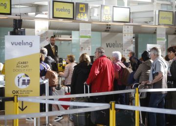 La huelga de pilotos de Vueling no consigue paralizar El Prat