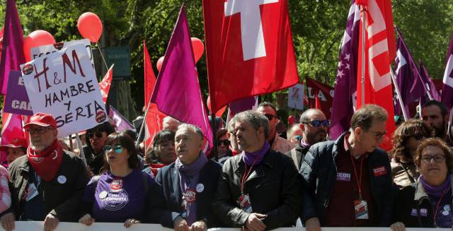 Pepe Álvarez y Unai sordo, en la cabecera de la manifestación del 1 de Mayo en Madrid.