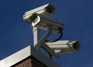Conoce tus derechos si te graban con una cámara de videovigilancia en la vía pública