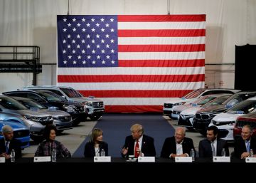 Trump amenaza con un arancel de hasta el 25% sobre la importación de automóviles