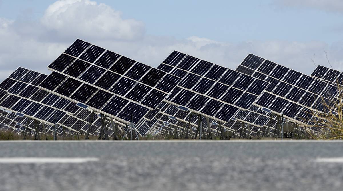 España traslada a Bruselas su cambio de rumbo en energías renovables