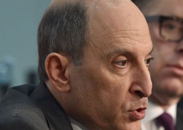 El consejero delegado de Qatar Airways dice que una compañía aérea debe ser dirigida por un hombre
