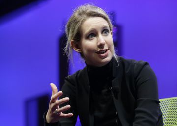 Elizabeth Holmes, la que fuera la gran promesa de Silicon Valley, se enfrenta a 20 años de cárcel por fraude