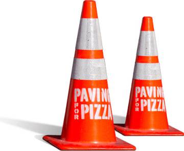 Asfaltar carreteras o cómo la publicidad consigue que el repartidor te entregue tu pizza sana y salva