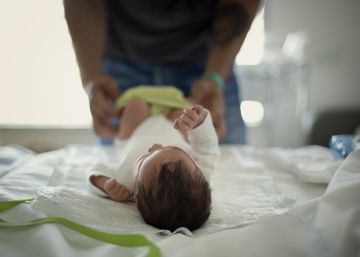 ¿Vas a ser padre? Si tu hijo nace el martes tendrás una semana más de permiso de paternidad