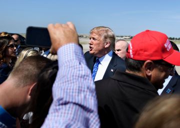 Trump sale en auxilio de los agricultores afectados por la guerra arancelaria