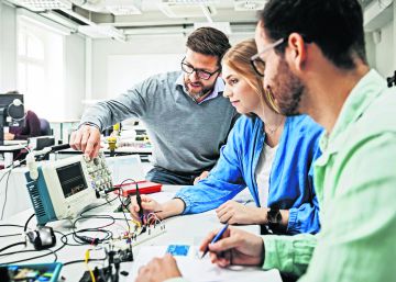 ¿Por qué ellas no eligen carreras técnicas?
