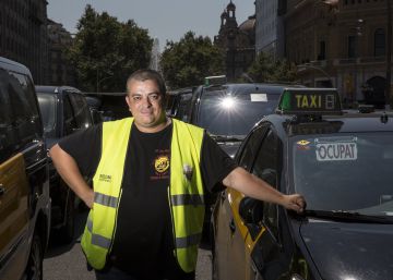 Tito, el líder de les protestes dels taxistes barcelonins contra els VTC, abandona el volant