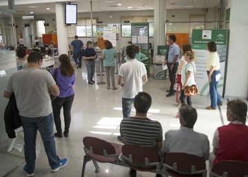 La mejora de la ayuda a los parados de mayor edad cuesta 200 millones