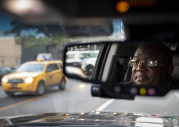 Taxistas y Uber no solo batallan en España: el pulso se encona en EE UU y Europa