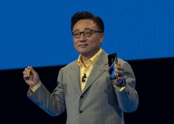 “Los móviles Samsung con pantalla flexible estarán muy pronto en el mercado”