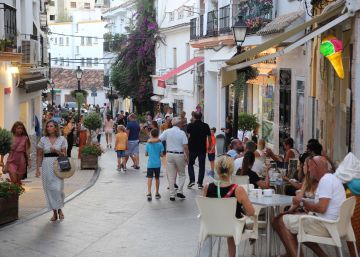El turismo se frena por la ola de calor en Europa y la mayor competencia en ‘sol y playa’