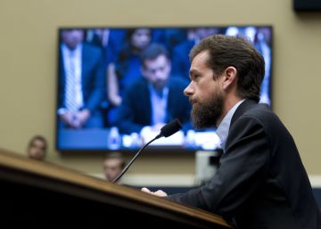 La crisis de identidad permanente del jefe de Twitter