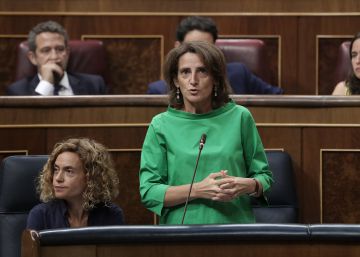 El Gobierno planea rebajar el impuesto de generación para reducir la factura eléctrica