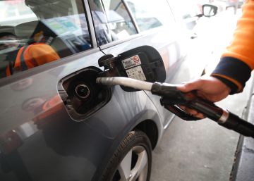 La futura subida del impuesto al diésel dependerá del precio del petróleo