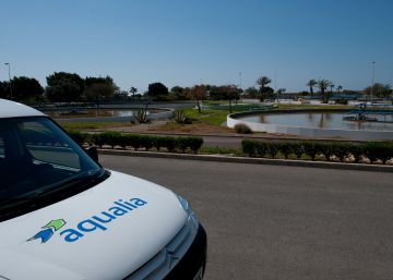 FCC cierra la venta del 49% de Aqualia a IFM por 1.024 millones