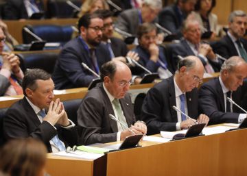 Iberdrola y Agbar reclaman marcos claros regulatorios para los sectores eléctrico y de agua