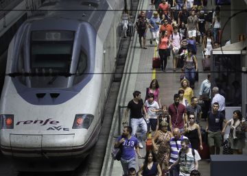 Los usuarios de avión aumentan un 9% en septiembre y los de AVE crecen un 3,3%
