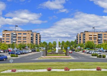 En la costa o cerca de Madrid y Barcelona: las ciudades donde más sube la vivienda