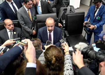 La OPEP pacta bajar la producción de petróleo para forzar una subida de precios