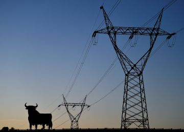 La diferencia entre la oferta más cara y más barata de electricidad es de 200 euros al año