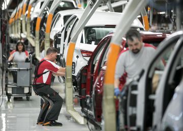 El FMI rebaja la previsión de crecimiento para España y alerta del riesgo de que no baje más el paro