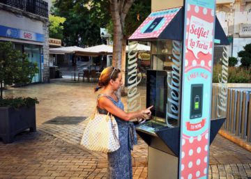 El Gobierno indulta a las cabinas telefónicas y evita su desaparición