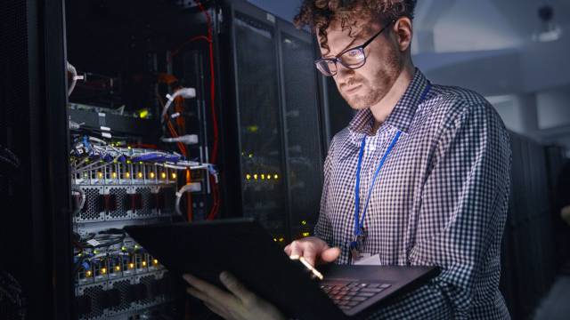 Se necesitan urgentemente expertos en ciberseguridad: ¿qué estudiar para ser uno de ellos?