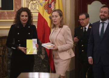 S&P baraja subir el ‘rating’ a España pese a las dudas sobre el Presupuesto