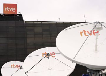 Los trabajadores de RTVE planearon la vuelta a los “viernes negros” por el cambio de la fecha del debate