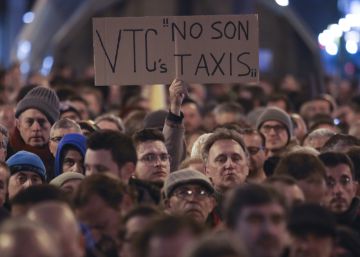 Solo Madrid (y a lo mejor Andalucía) resisten el embate de los taxistas contra Uber y Cabify