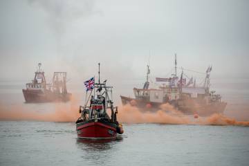 Protesta de pescadores en el puerto de Whitstable.