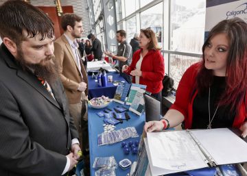 La creación de empleo en EE UU se estanca de golpe en febrero y confirma el enfriamiento de la economía