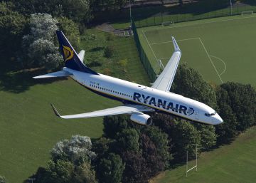Ryanair gana 1.020 millones de euros el último año, un 29% menos