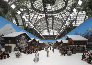 Chanel se enfrenta al reto de salvar sus cuentas tras la muerte de Lagerfeld