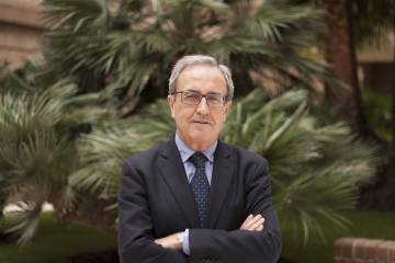 Tres ponentes para analizar los principales retos de la economía