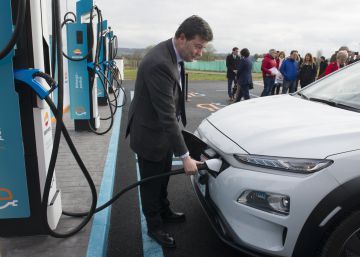 En España ya se puede cargar el coche eléctrico en seis minutos