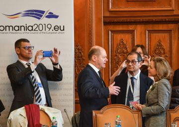 Bruselas urge a culminar la reforma del euro ante la desaceleración y el Brexit