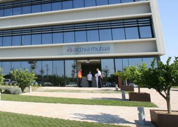La mutua investigada por la Fiscalía pagó 70.400 euros a un alcalde que no iba al trabajo