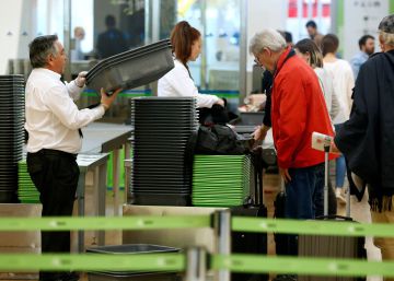 La huelga de Air Nostrum y la de seguridad en Barajas complican la Semana Santa en los aeropuertos