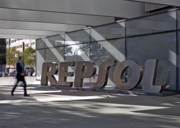 Repsol redujo sus beneficios un 26,7% por el efecto de la venta del 20% de Naturgy el año pasado
