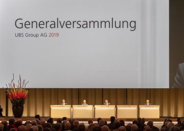 Los accionistas de UBS rechazan la gestión de la dirección por una condena de fraude fiscal