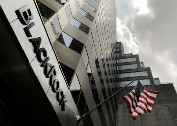 Italia se une al fondo Blackrock para rescatar el banco Carige