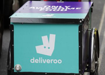 Amazon entra en el negocio de reparto de comida con una inversión millonaria en Deliveroo