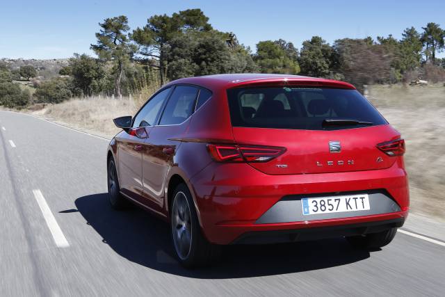 Trasera del Seat León TGI.